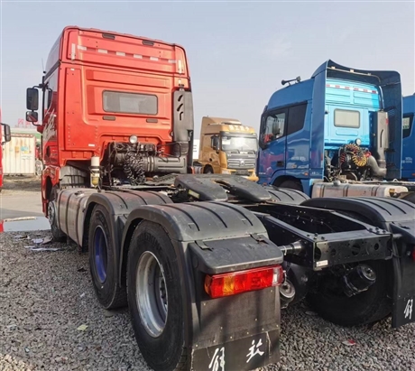 解放jh6复合版牵引车头-平地板大驾驶室,550马力潍柴发动机-搜了网