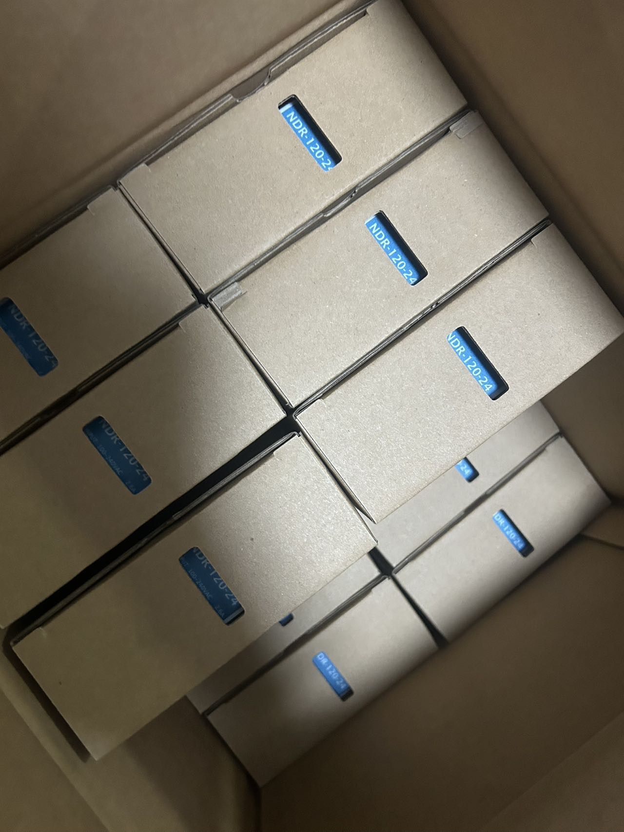 明纬开关，电源导轨安