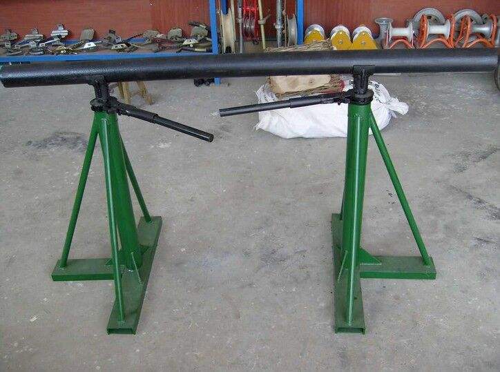 根据负载能力分为:3t电缆放线架,5t电缆放线架,10t电缆放线架,15t电缆