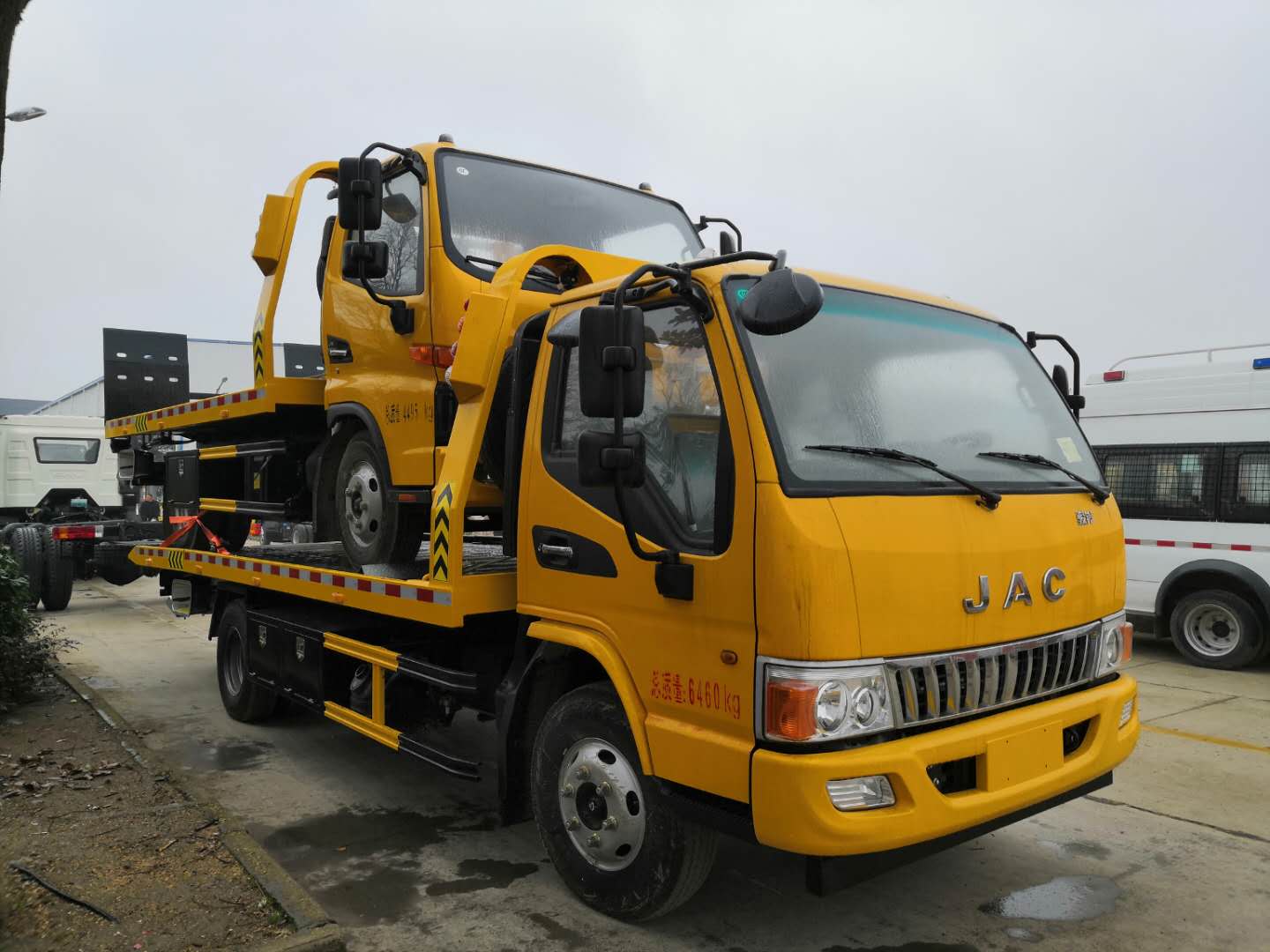 東風多利卡平板帶吊清障車 多利卡道路施救車 品牌