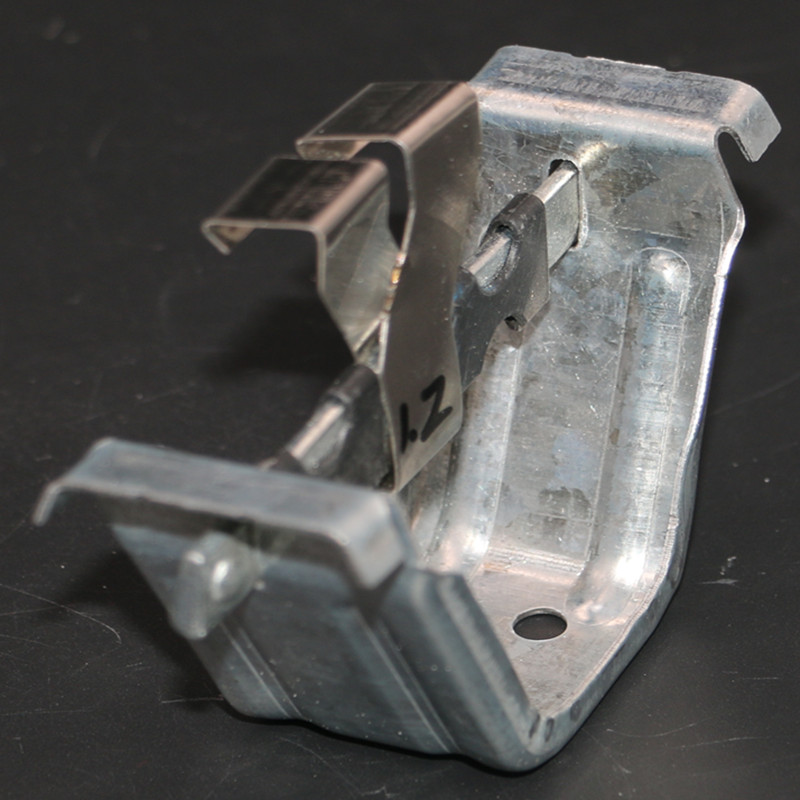 475彩板支架 钢构支架