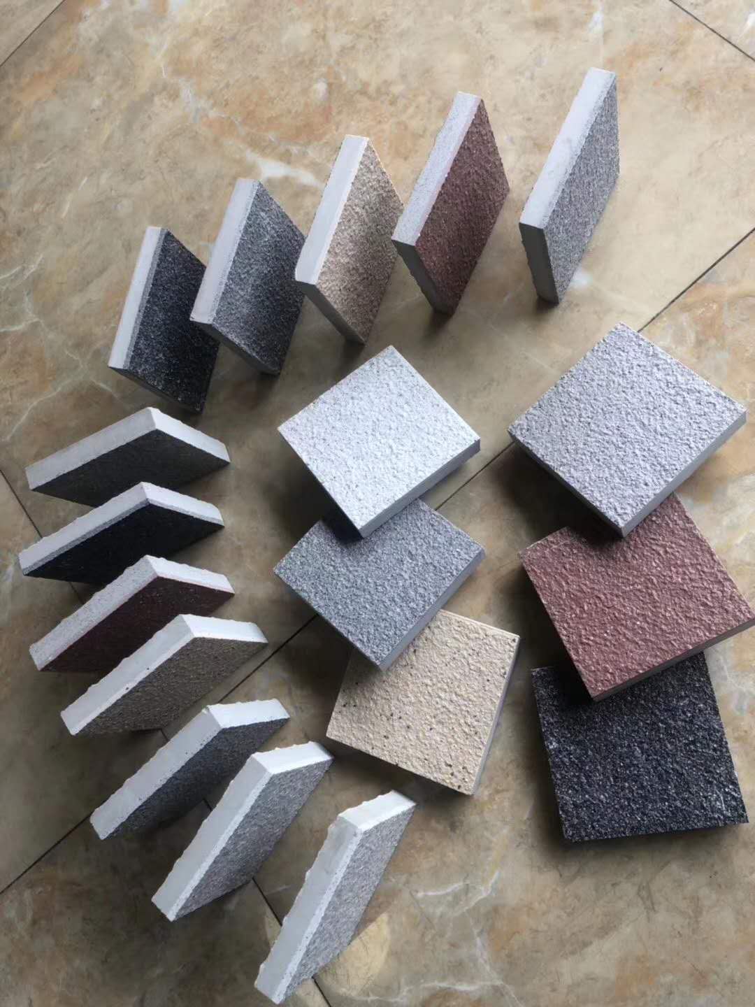 就是一种仿石的瓷砖,以水泥和集料为原材料,经加工