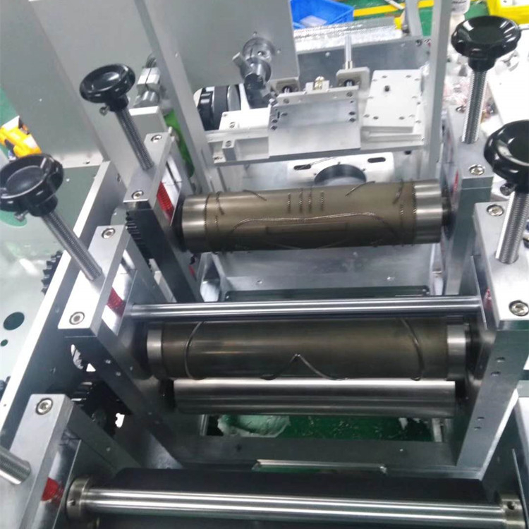 半自动n95口罩机n95口罩生产设备操作简单性能稳定