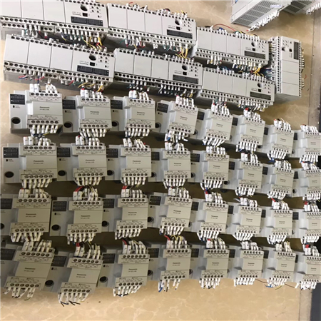 大量回收二手变频器配件 回收拆机基恩士传感器光纤控制器