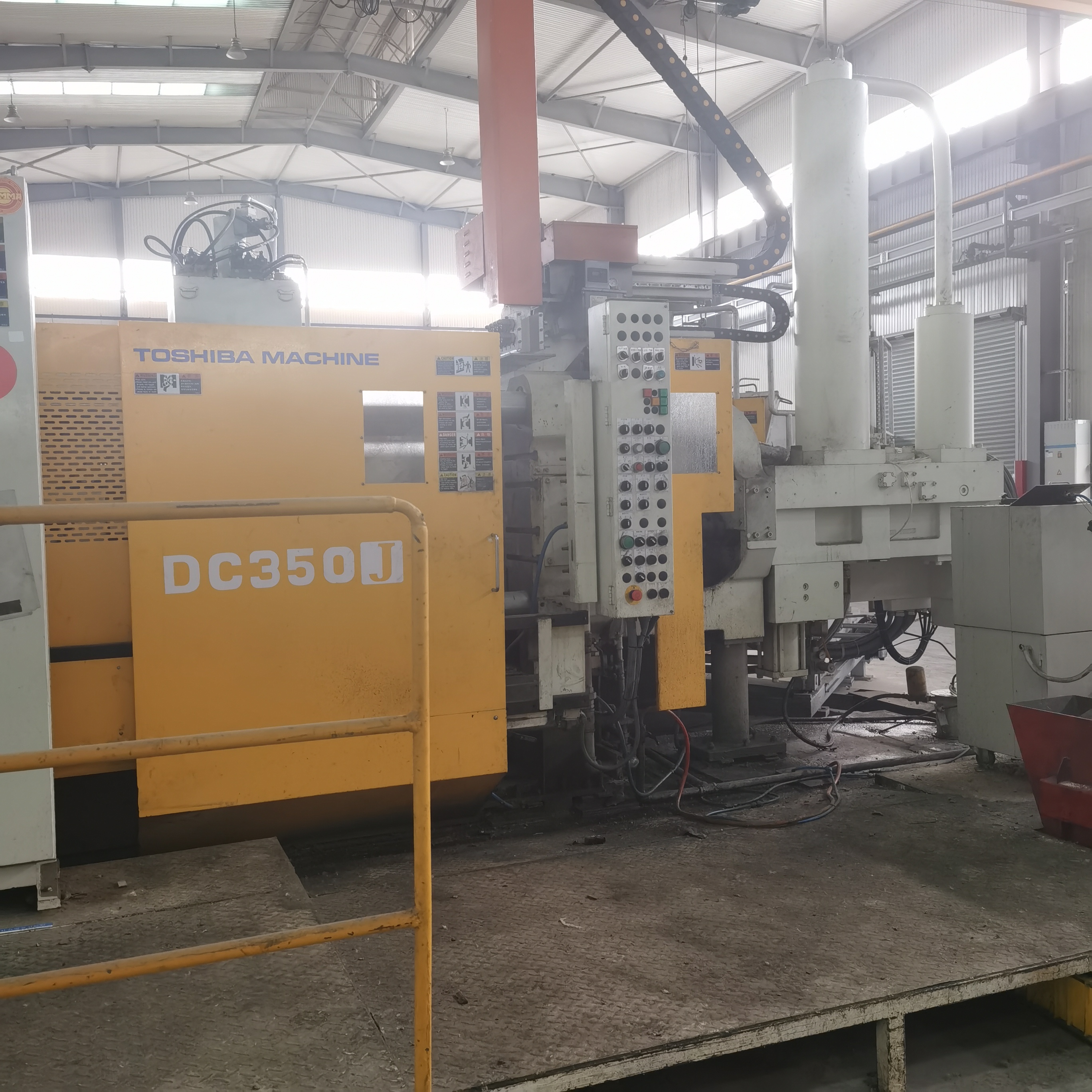 供应二手压铸机厂家 锌合金压铸机