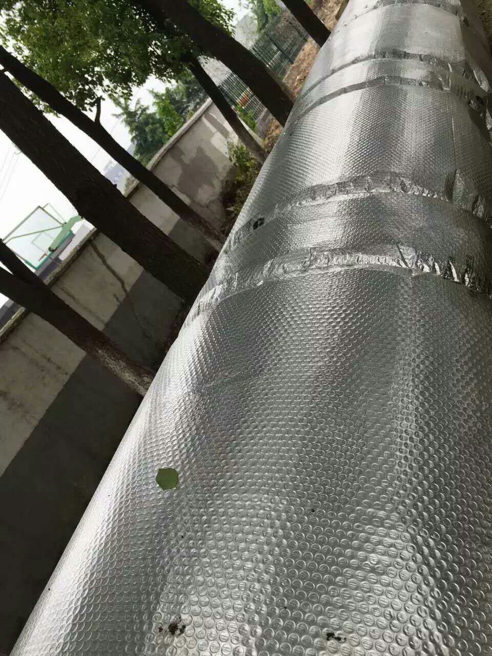铝箔复合气泡反辐射层材料 防火阻燃铝箔气泡隔热毯材质