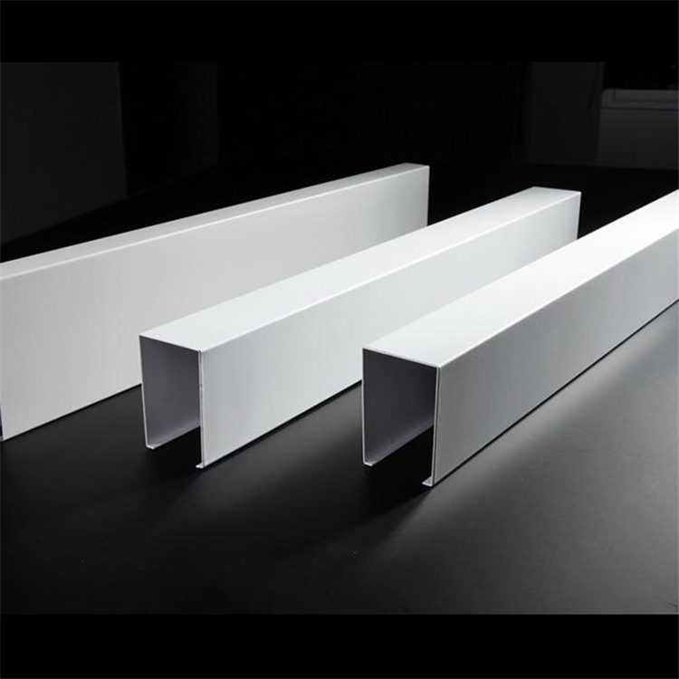 规格定制产地广州铝方通是近几年出现的新型装饰材料