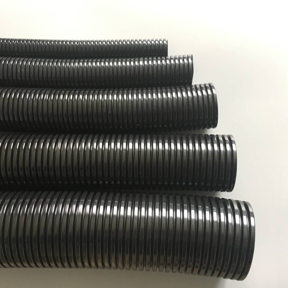 尼龙穿线管 尼龙浪管经销商