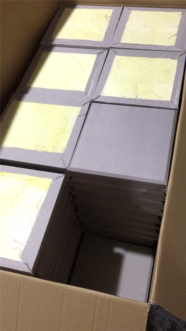 防撞软包是指一种在室内墙表面用柔性材料加以包装的墙面装饰方法.