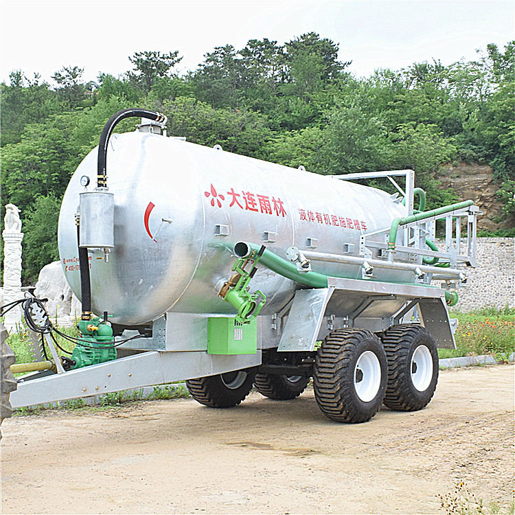 撒肥车 大型农牧场抛洒车厂家供应