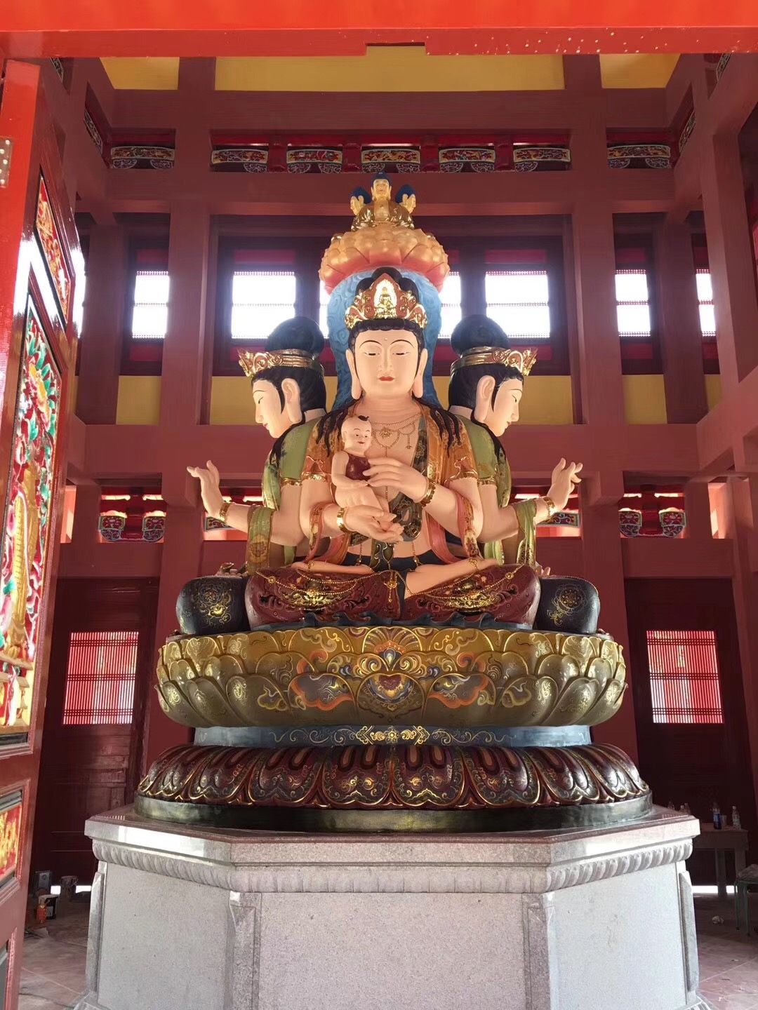 玻璃钢神像桂林树脂玻璃钢报价