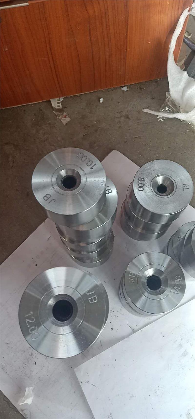 螺旋模具 潍坊冷墩模具厂家