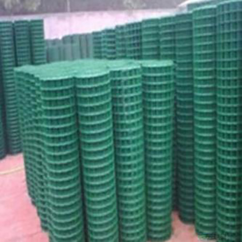 鑫聚成 隔离网 金属隔离网 孔径长20mm 孔径宽20mm