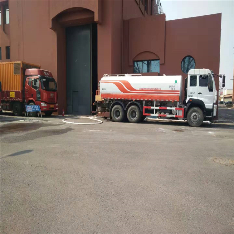 房山喷洒车出租都在这儿了规范操作 价格合理