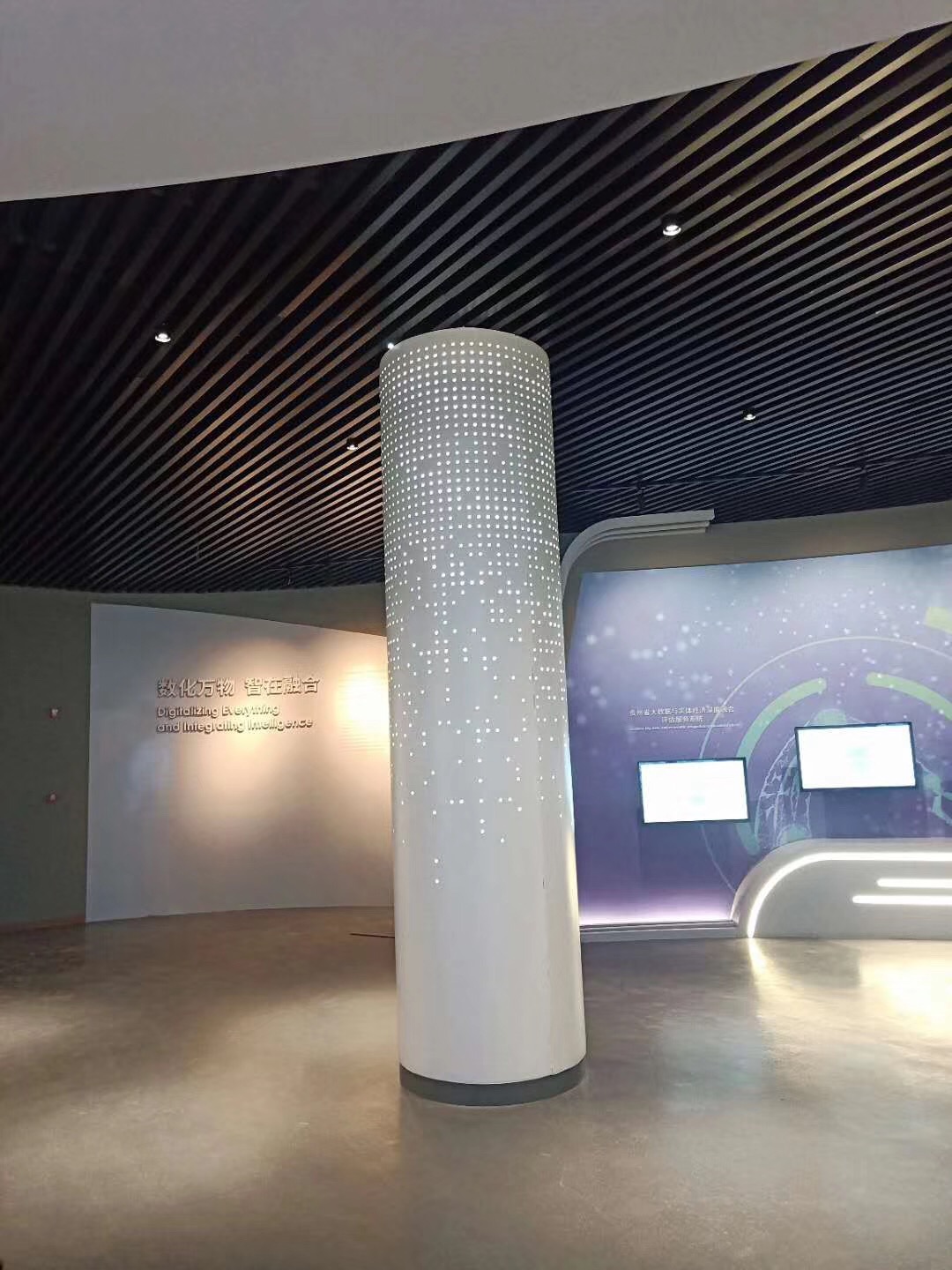 造型铝方管 商场立柱装饰建材铝方通厂家批发