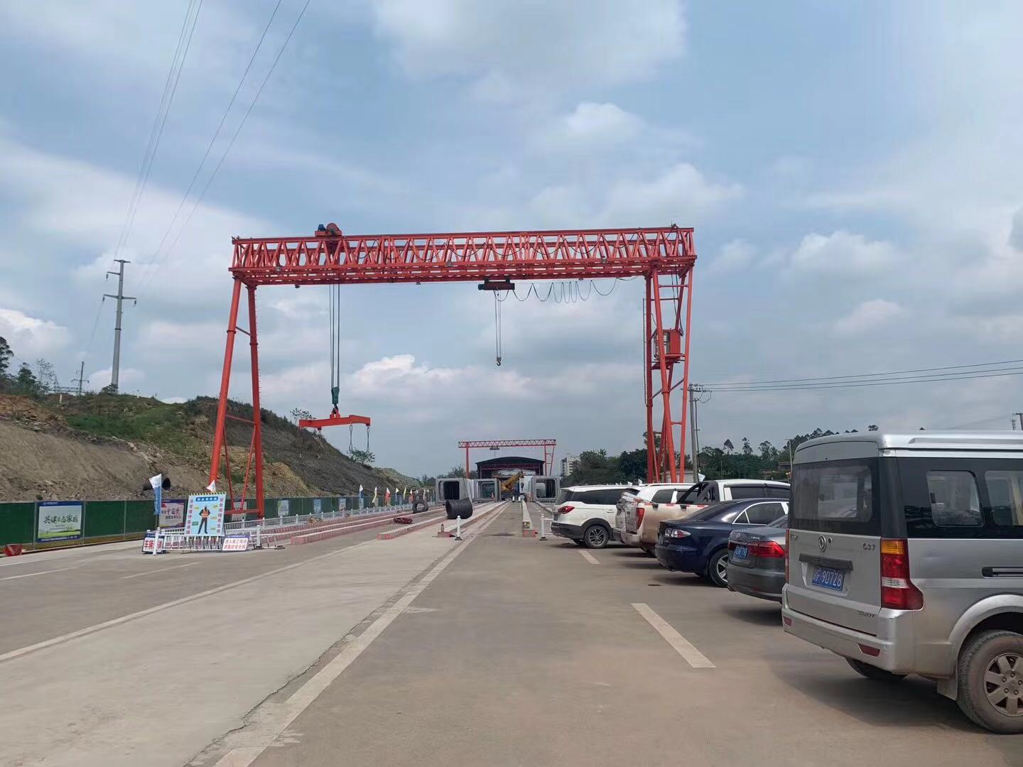 架桥机 盐城制梁厂80吨轮胎式提梁机安装公司