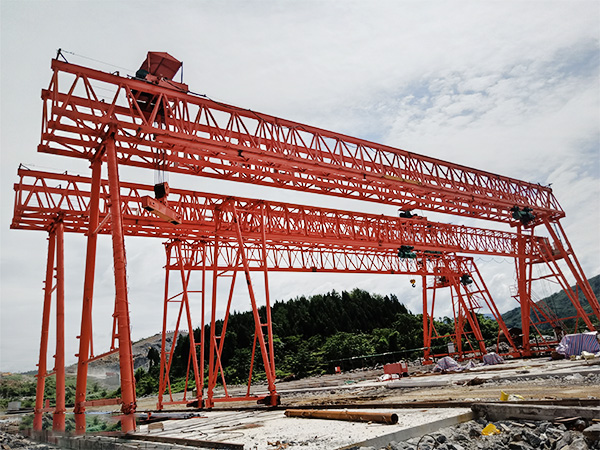 龙门吊32吨轨道式集装箱起重机销售厂家