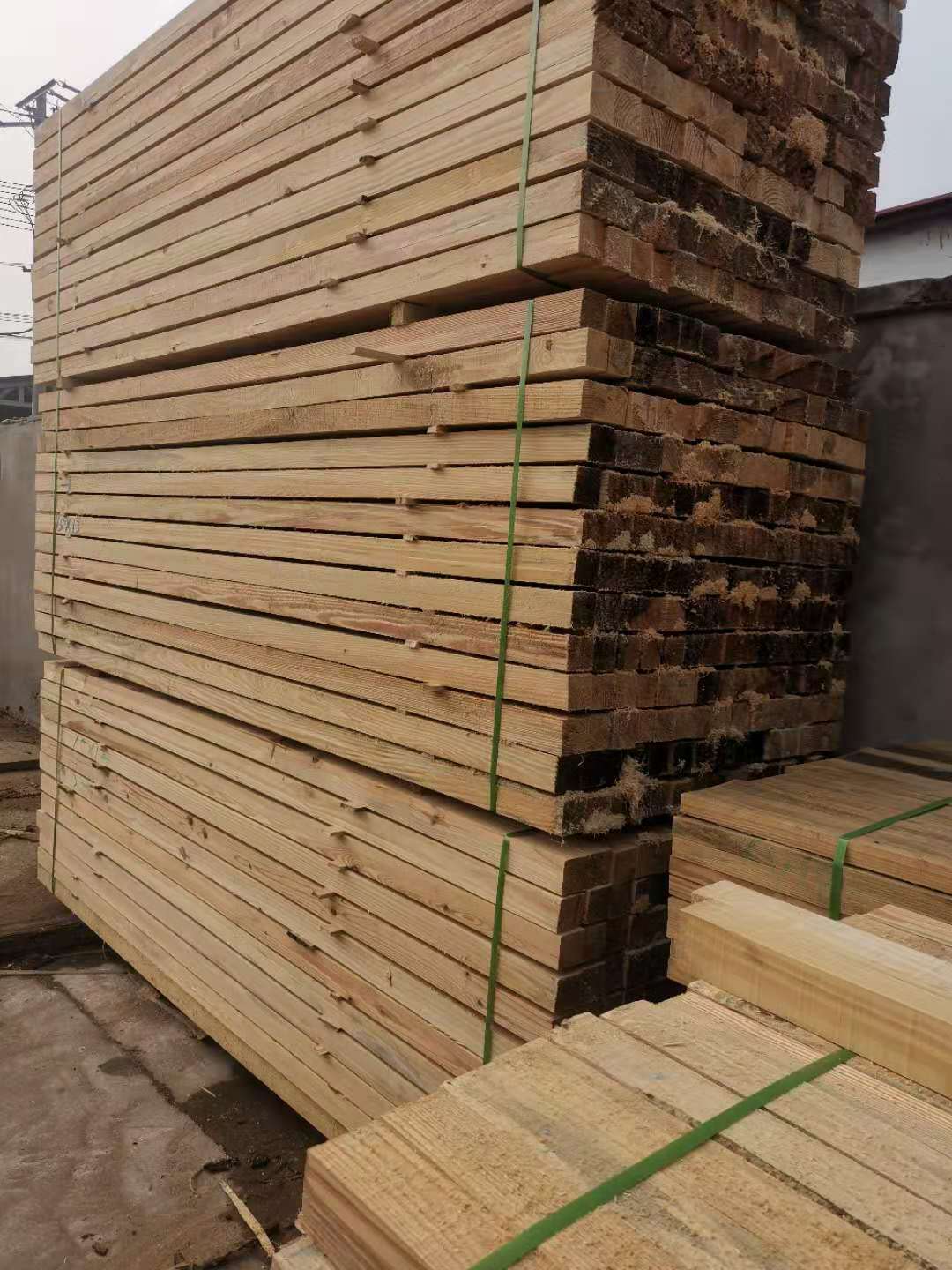 白松木龙骨连云港白松木龙骨批发价格