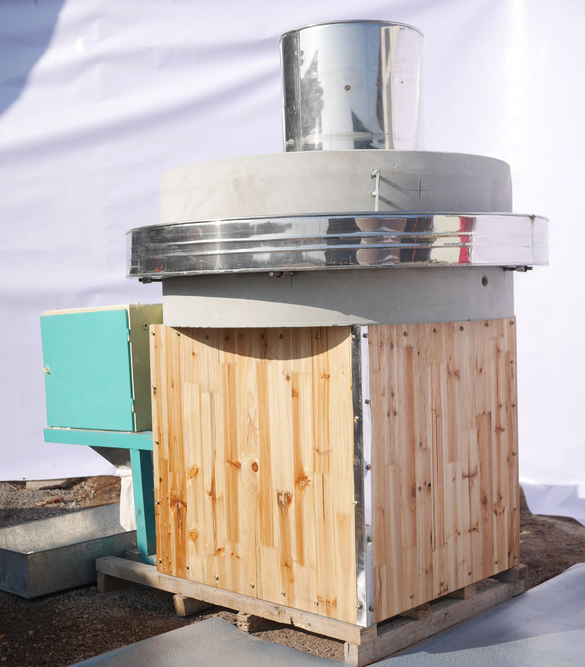 石磨磨粉机东莞石磨机