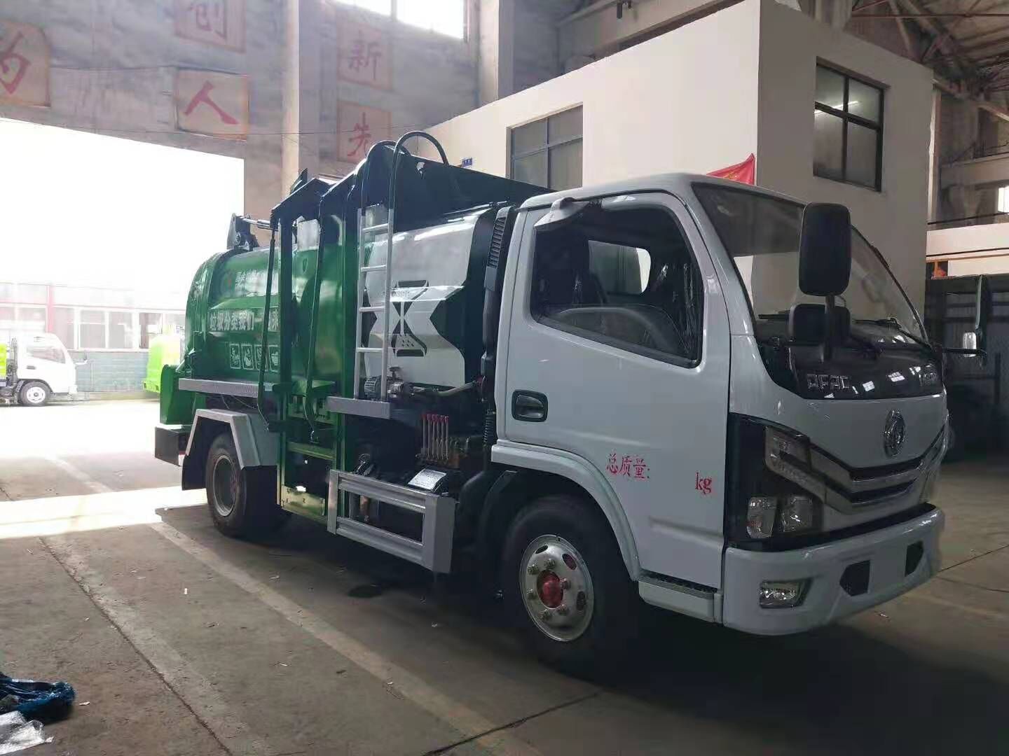 小型环卫垃圾车 HTX5181TCAL6型压缩垃圾车报价