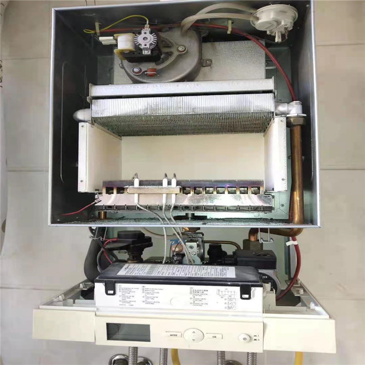 菲斯曼壁挂炉显示F33 花山菲斯曼壁挂炉跳闸怎么修