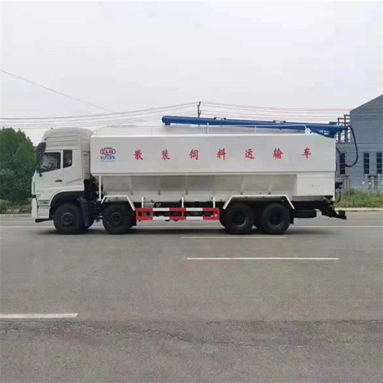 东风小型饲料运输车