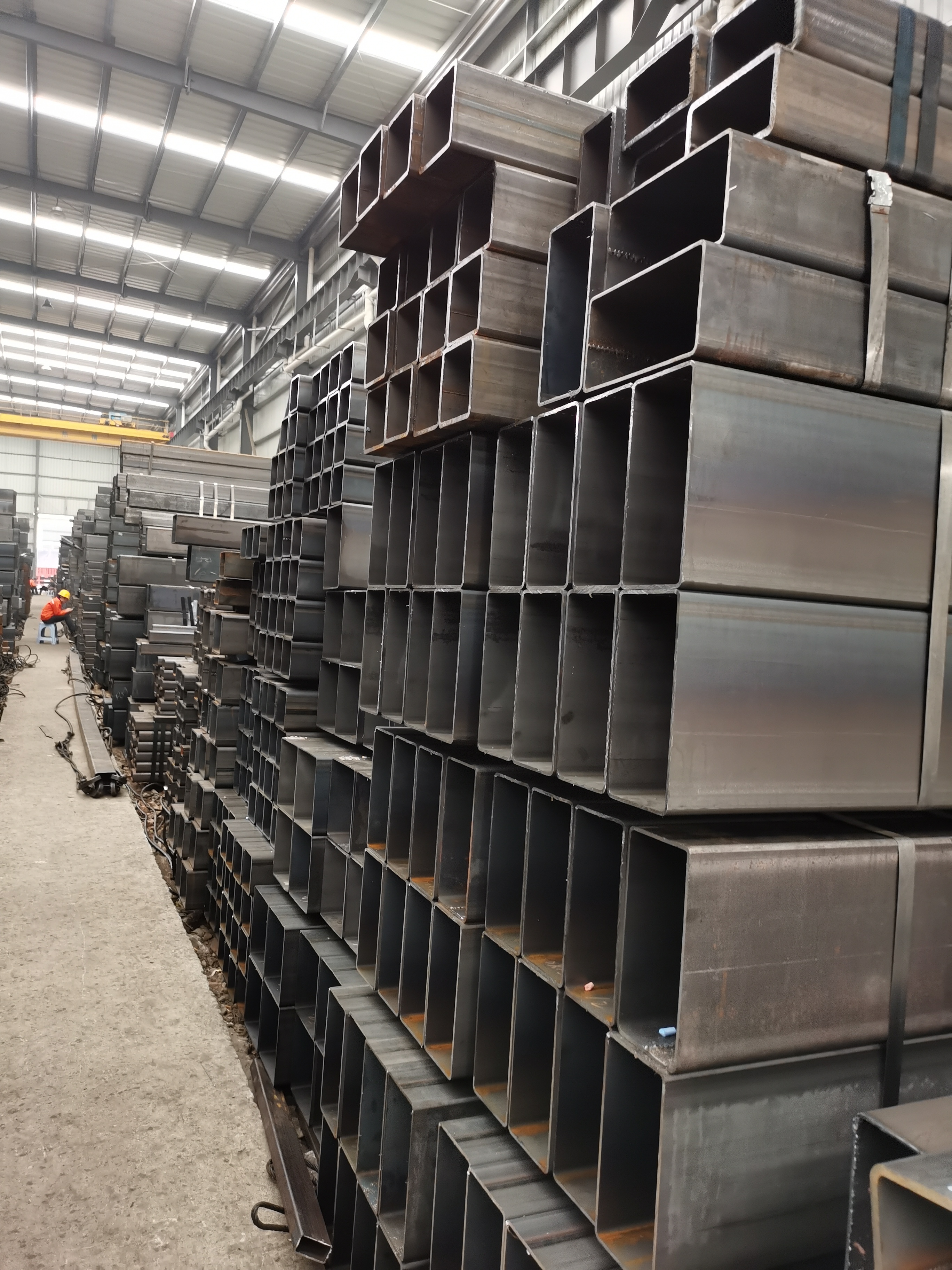 热镀锌方管广东镀锌板管厂家