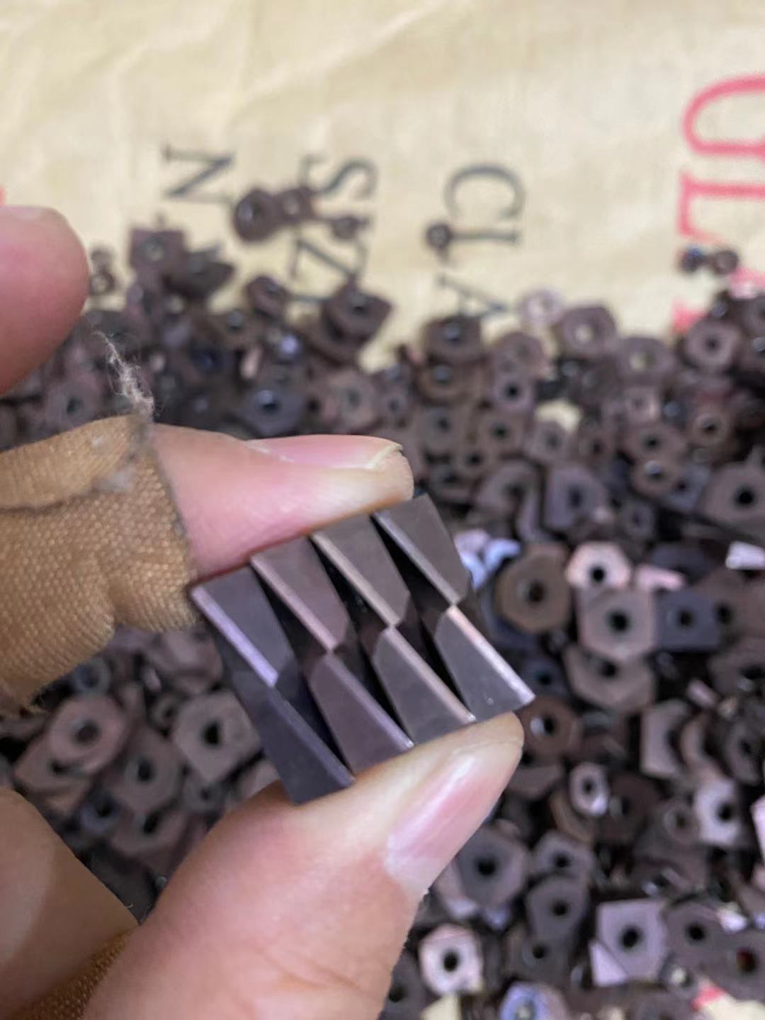 肇庆高价钨钢刀粒回收 公司地址