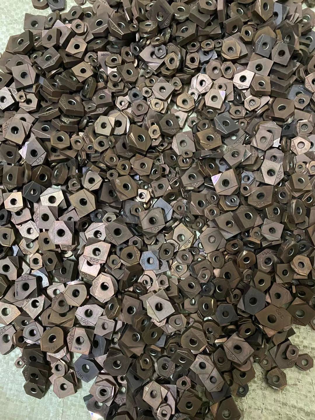 肇庆二手钨钢刀粒回收 上门服务