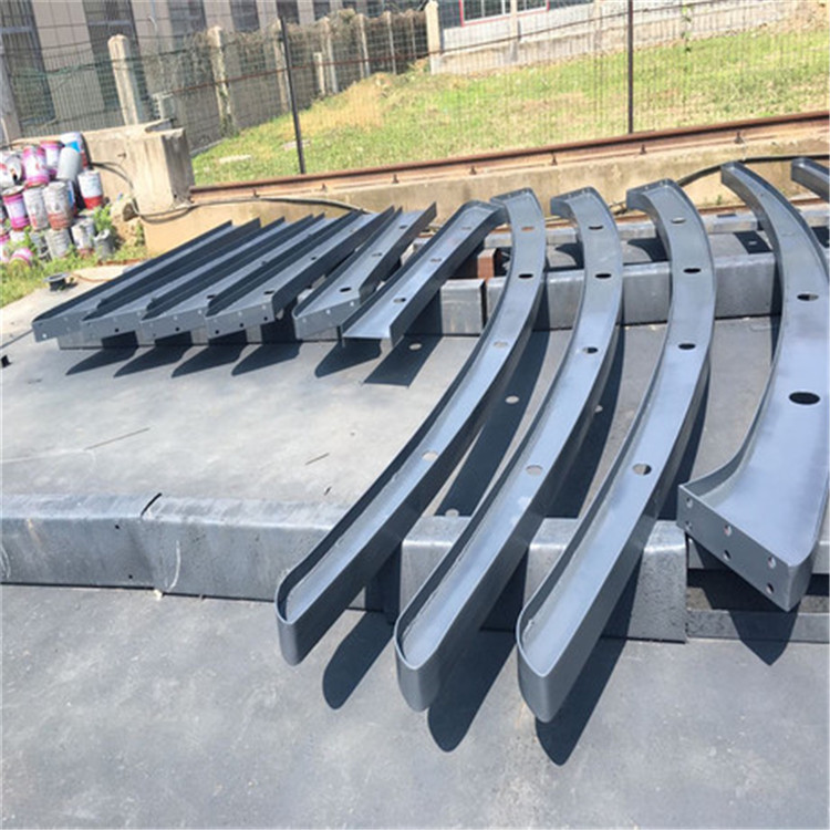 车棚梁呼和浩特车棚钢梁供应