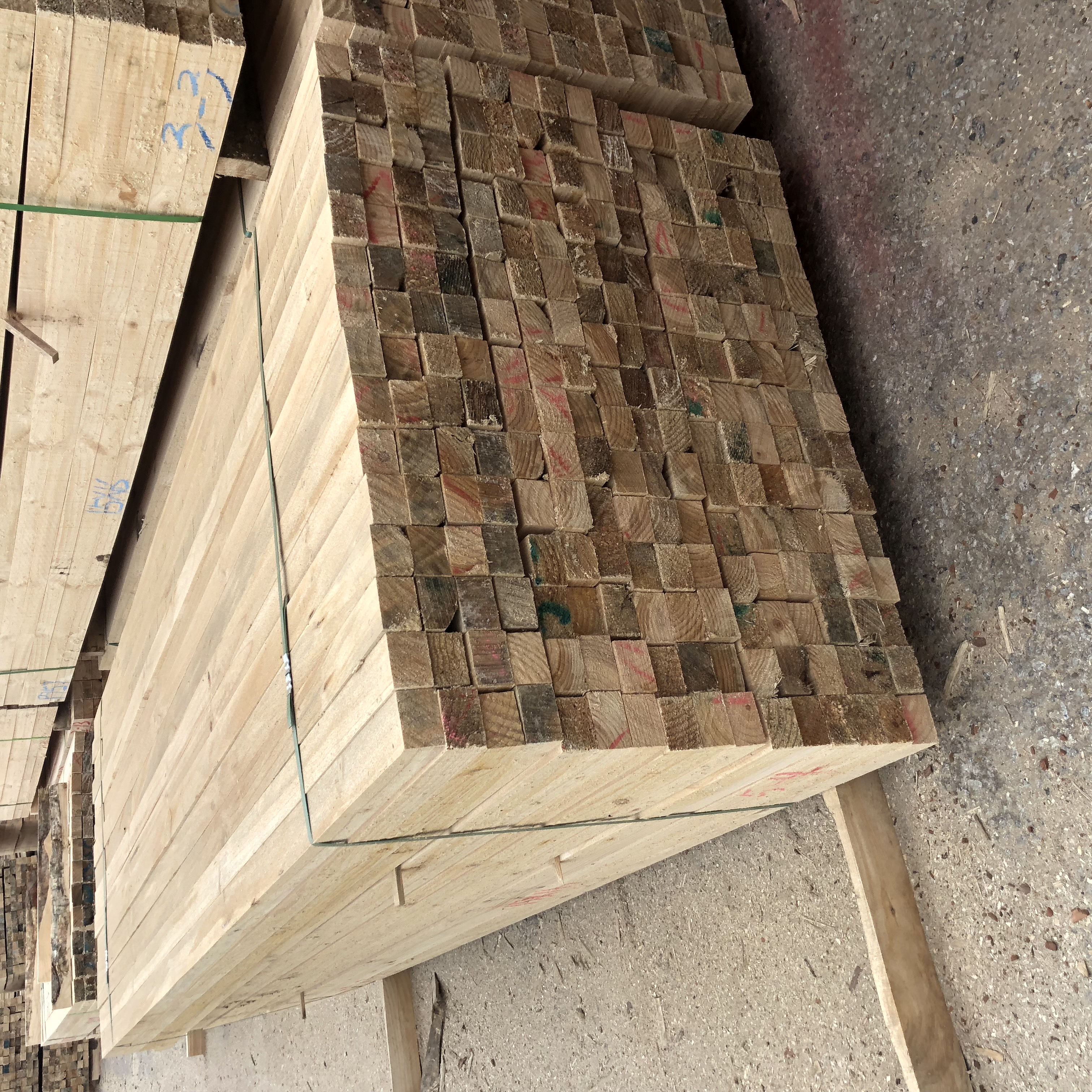竹膠板12厚 萬江 工地模板規格