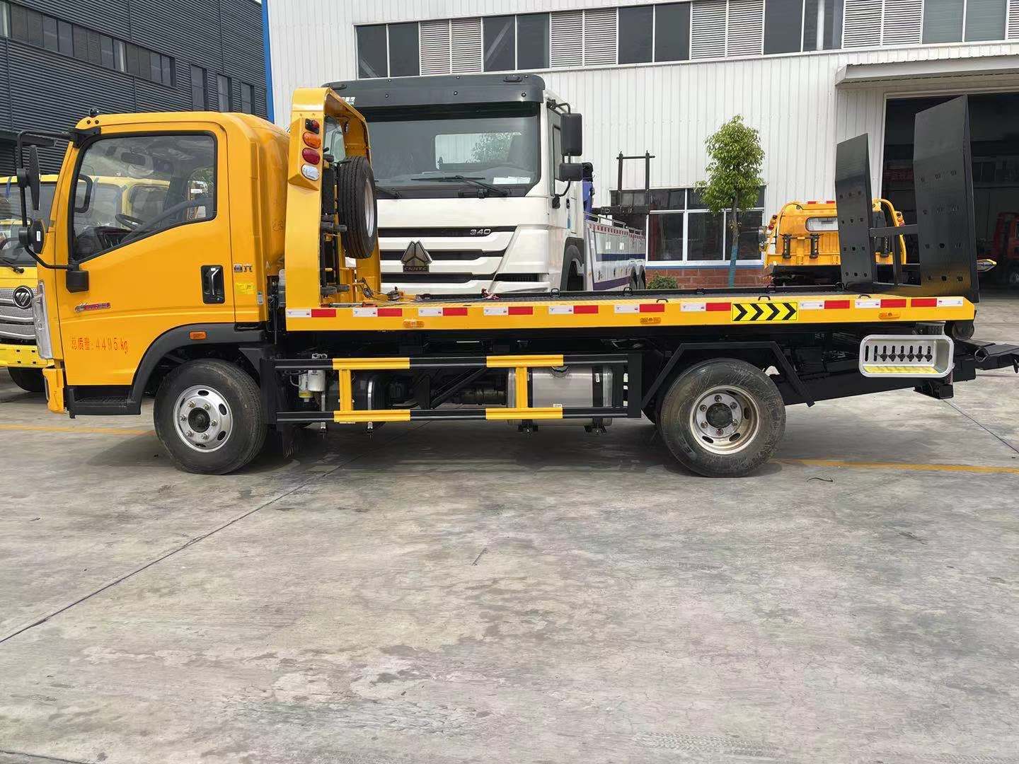 平板拖车沈阳时代事故拖车包送车