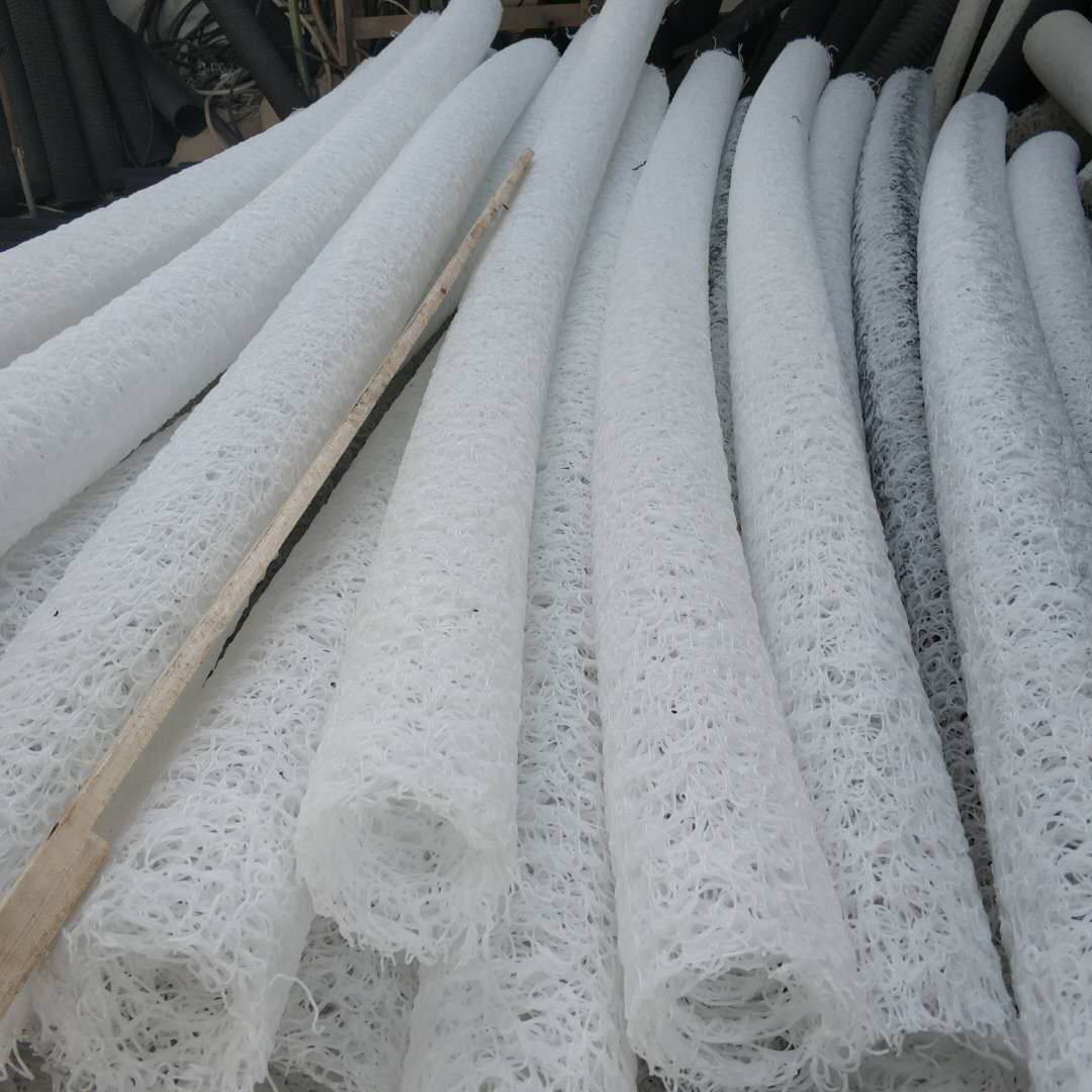 塑料盲沟的塑料芯体的截面,有矩形,中空矩阵,圆形中空圆形等多种结构