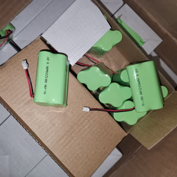 废旧电池 珠海附近手机电池回收快速上门回收