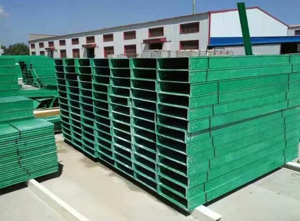 桥架厂家 浙江圣宇镀锌梯式桥梁架价格