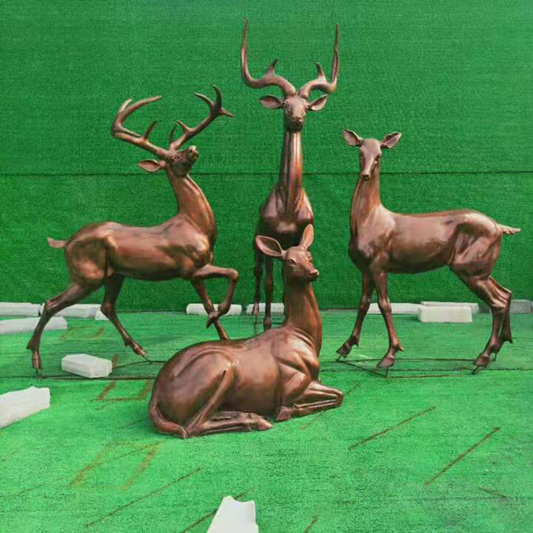 长角铜鹿铸铜动物锻造 乌鲁木齐动物铸铜鹿雕塑