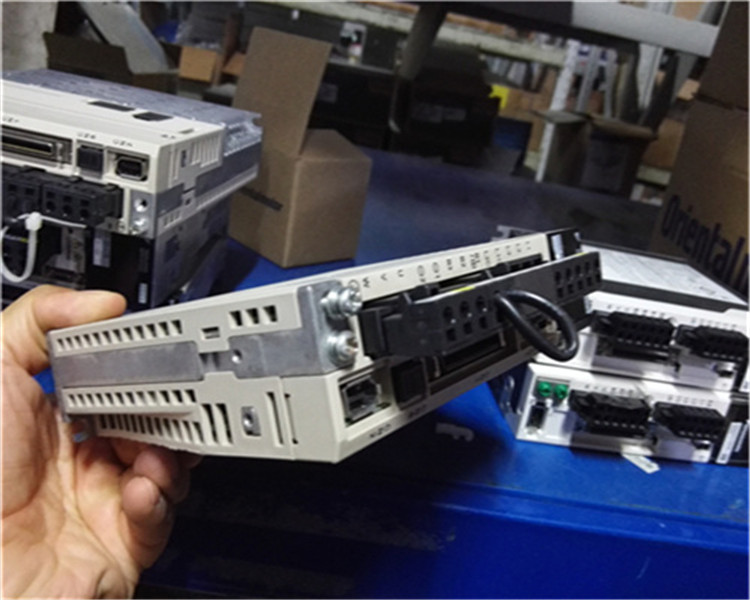 收购高压条高压板 二手回收信捷标准型伺服驱动器DS5K厂家