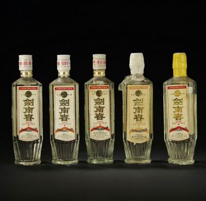广东珠海回收礼品 回收老酒长期回收报价