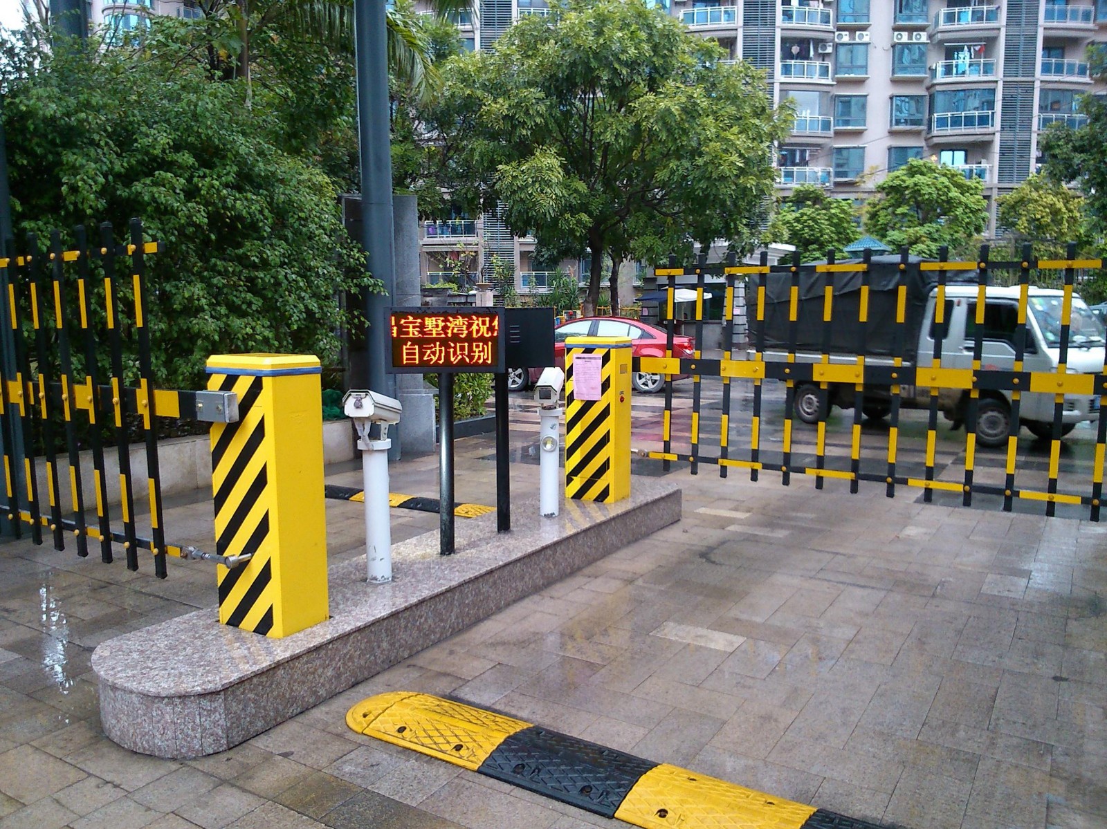 广告道闸南京小区道闸车辆识别系统定制