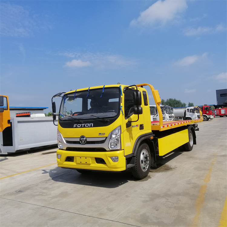 平板拖车济南奥铃带吊拖车质量好