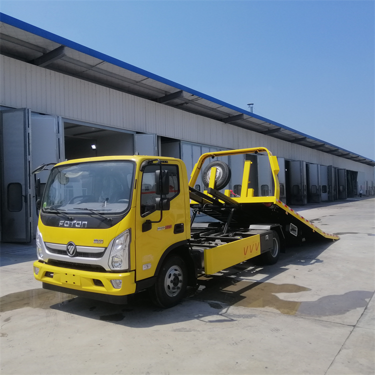 平板拖车济南奥铃带吊拖车质量好