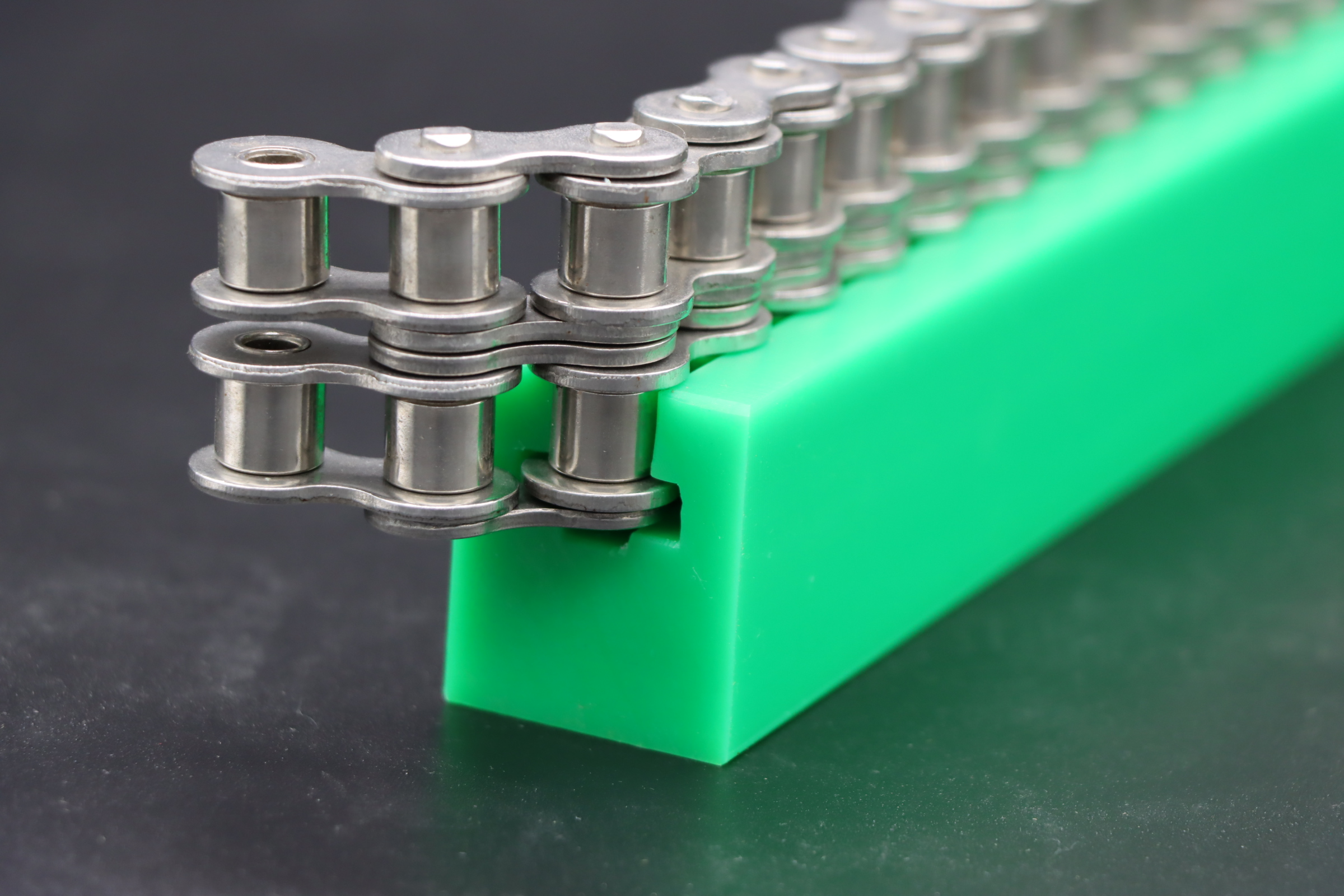 耐腐蚀链条导轨秦皇岛阻燃链条导轨来图生产