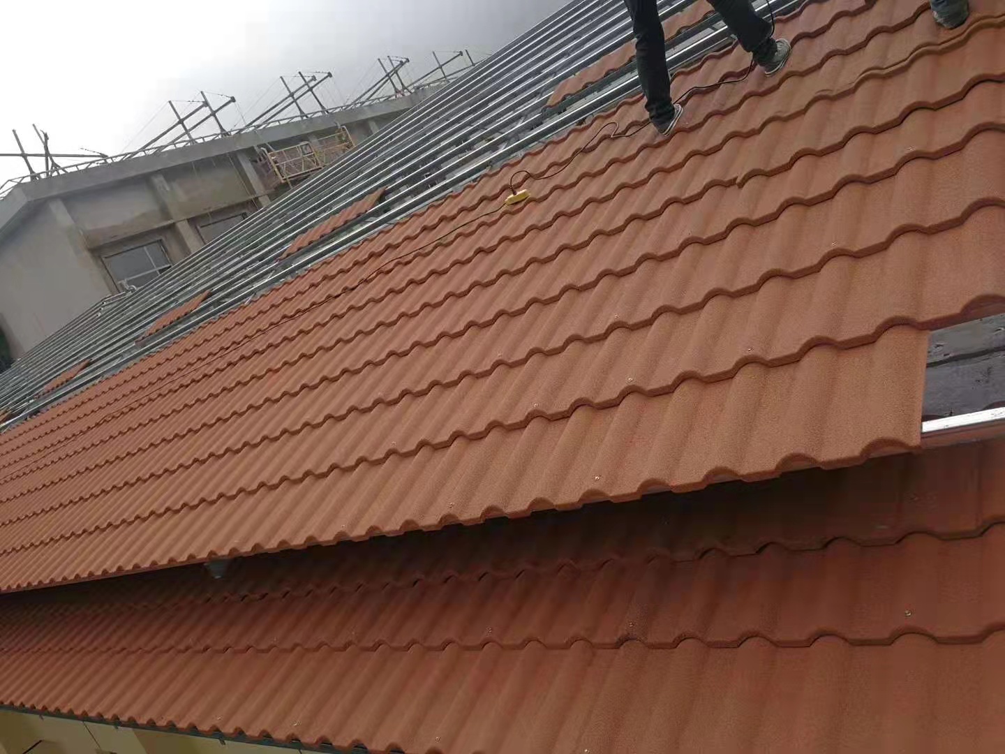 别墅油毡瓦长沙仿古彩石金属瓦纯铝防火