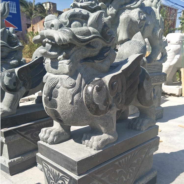 传统瑞兽麒麟石像南宁寺庙青石麒麟图片厂家定制