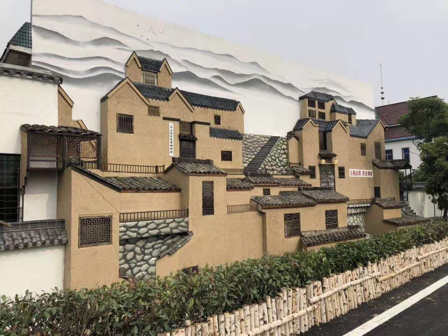 泥巴墙与草泥墙及黄泥巴墙建筑是由植物纤维和泥土结合而成,草泥墙