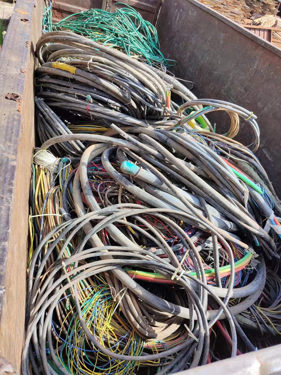 报废电缆回收石排镇二手电缆回收