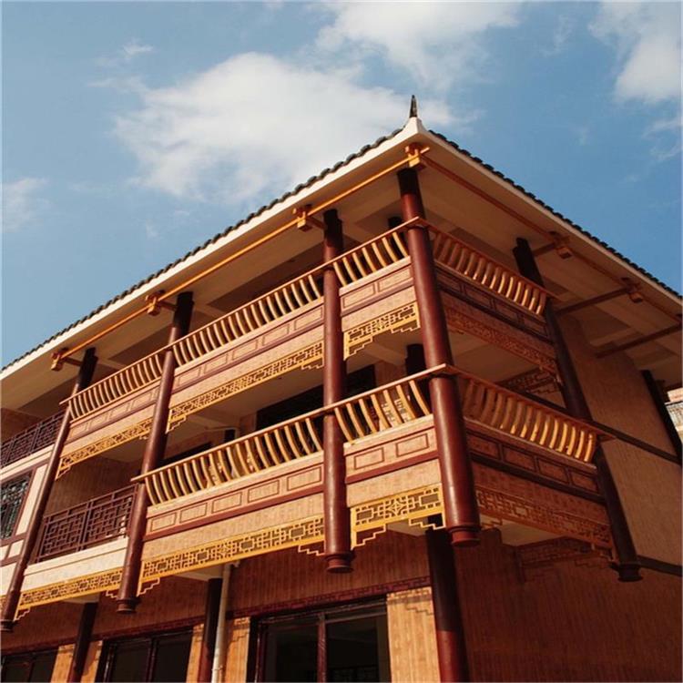 适合古代,复式,美式,现代只要加入中式坐凳庭园又称美人靠﹐铝合金