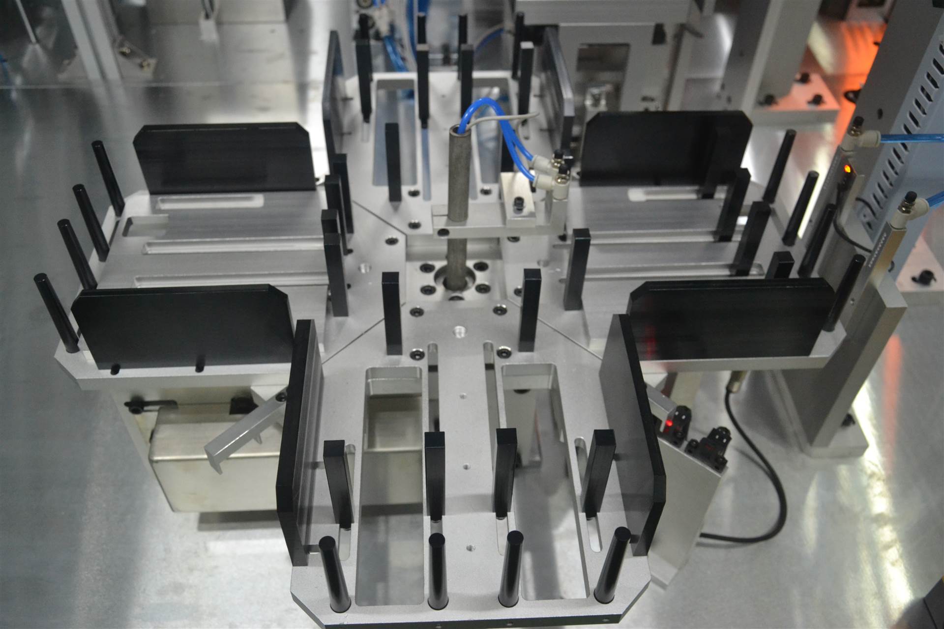 太阳能焊机太阳能焊接设备太阳能串片机加工