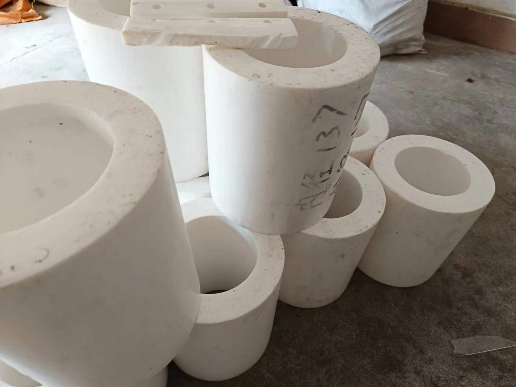 回收胶王 高价回收聚四氟乙烯批发