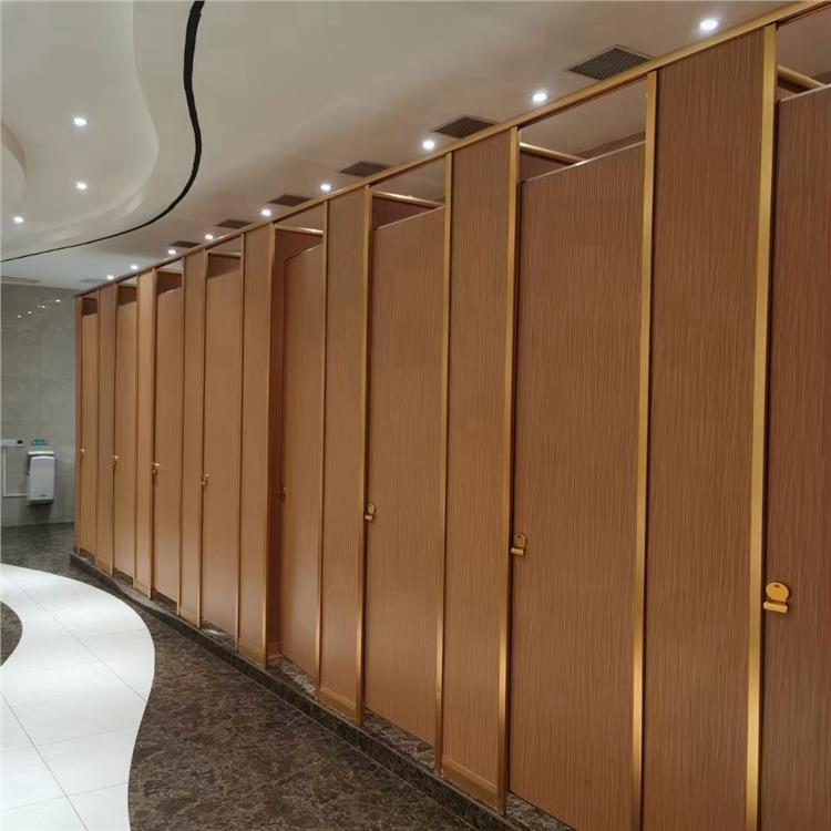 哈尔滨写字楼卫生间隔断 哪里有做卫生间隔断的